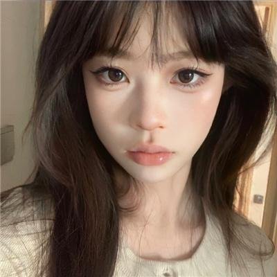 女人在家